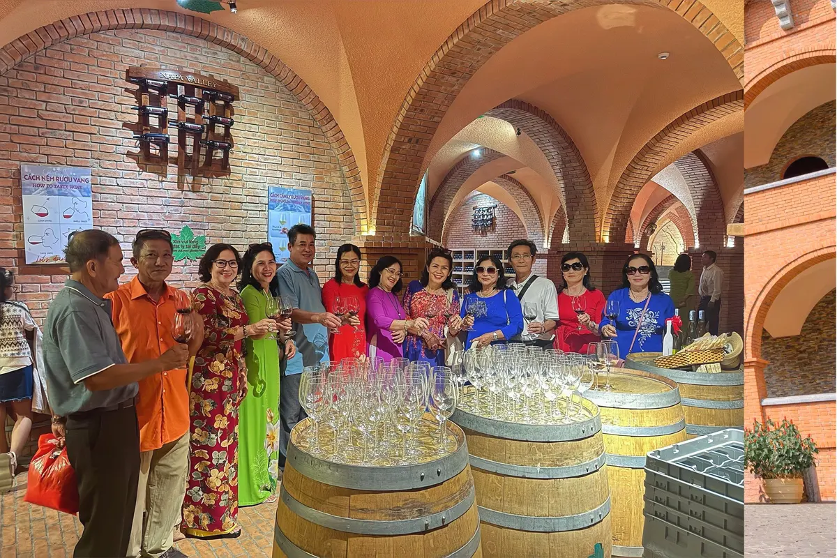 lâu đài rượu vang RD Wine Castle Mũi né