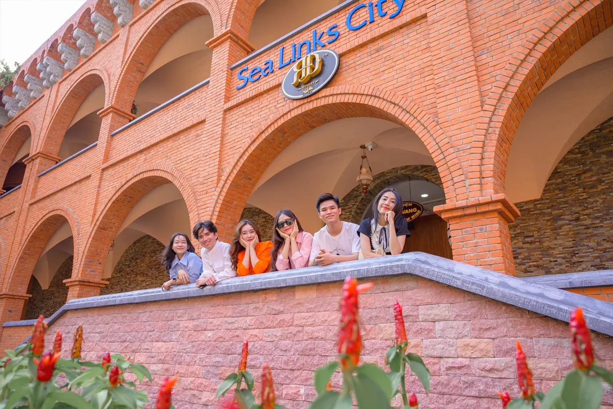 lâu đài rượu vang RD Wine Castle Mũi né